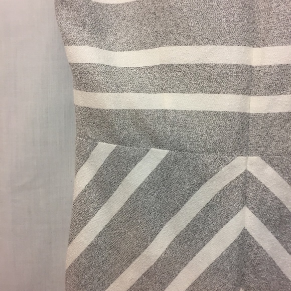 Ann Taylor Gray Chevron Striped Textured Dress 4P - Picture 6 of 8